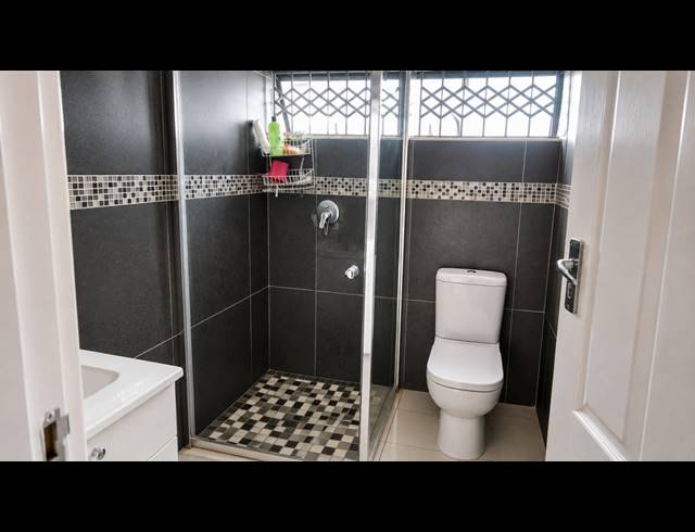 3 BEDROOM FREESTANDING FOR SALE IN TONGAAT CENTRAL